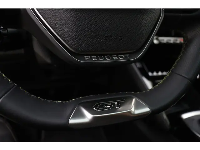 Peugeot 208 1.2 PureTech GT-Line 2020 Benzine 20