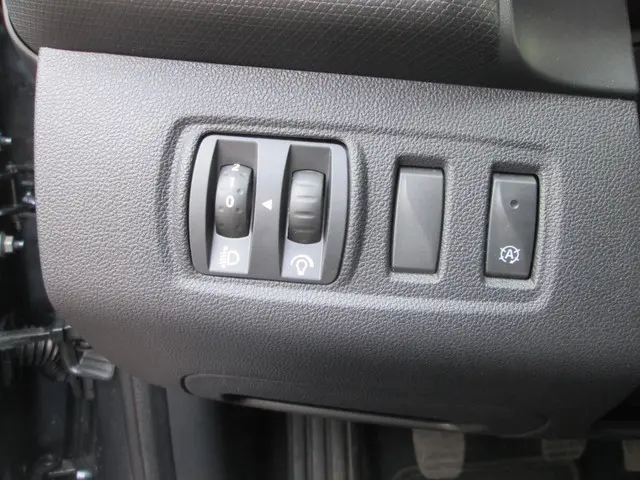 Renault Clio Estate 0.9 TCe Life 2019 Benzine 13