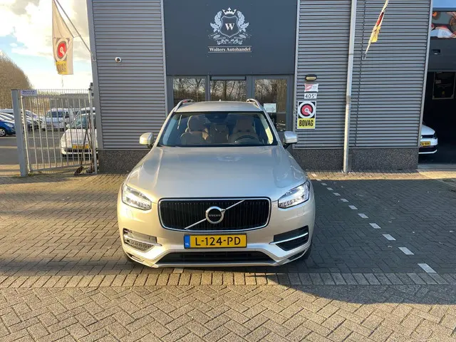 Volvo XC90 2