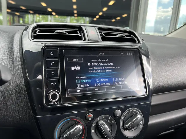 Mitsubishi Space Star 1.2 Cool+ 2021 Benzine 12