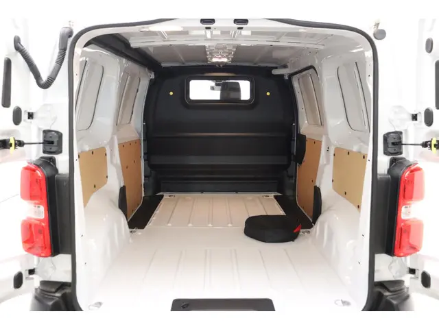 Peugeot e-Expert EV L2 75 kWh 2025 Elektrisch 11