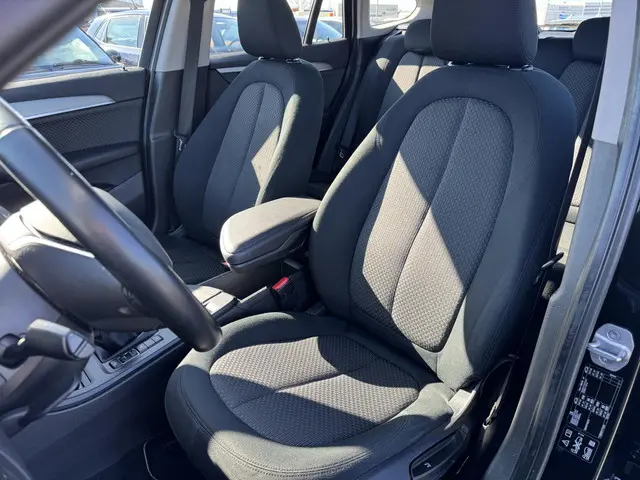 BMW X1 xDrive20i High Executive 2018 Benzine 13