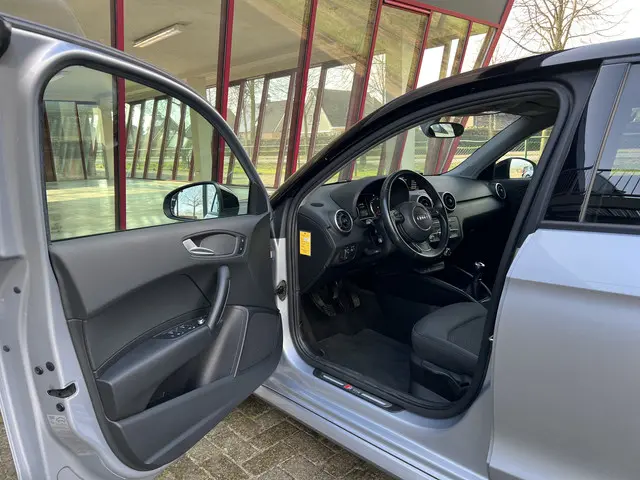 Audi A1 Sportback 1.4 TFSI Adrenalin 2017 Benzine 5