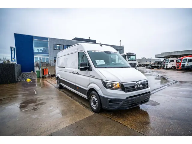 MAN TGE 3.140 2020 Diesel 9