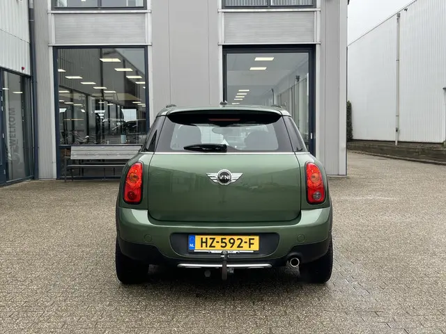 MINI Countryman 1.6 One Pepper 2016 Benzine 50