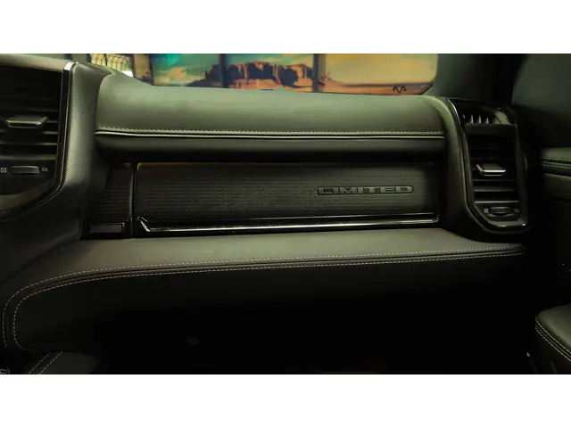 Dodge Ram 1500 5.7 V8 4x4 Limited 2024 LPG/Gas 19