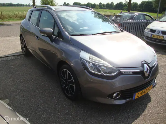 Renault Clio Estate 0.9 TCe Limited 2016 Benzine 4