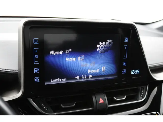Toyota C-HR 1.8 Hybrid Style 2019 Hybride Benzine 48