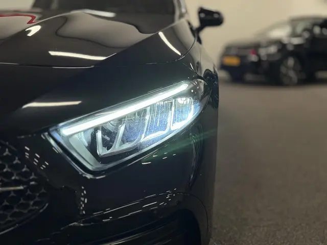 Mercedes-Benz A-Klasse 200 AMG Line 2023 Benzine 10