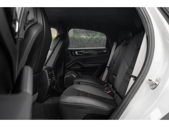 Porsche Cayenne Coupé Turbo GT 2022 Benzine 8