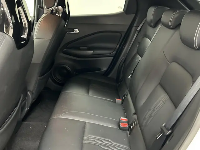 Nissan Juke 1.6 Hybrid Tekna 2023 Hybride Benzine 8