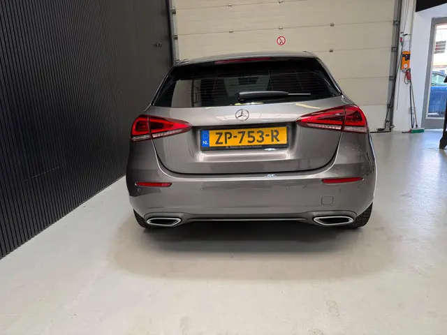 Mercedes-Benz A-Klasse 180 d Premium Plus 2018 Diesel 8