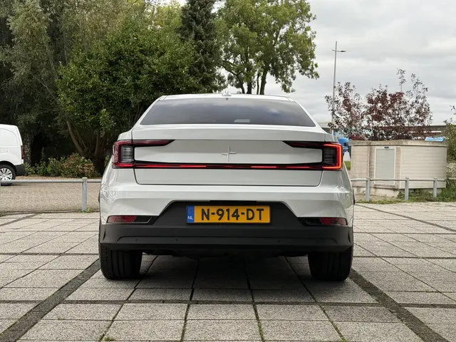 Polestar 2 Long Range Dual Motor AWD 2021 Elektrisch 5