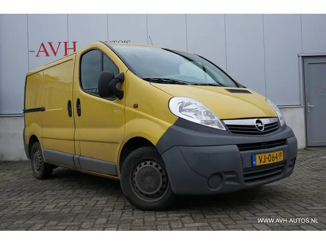 Opel Vivaro 2