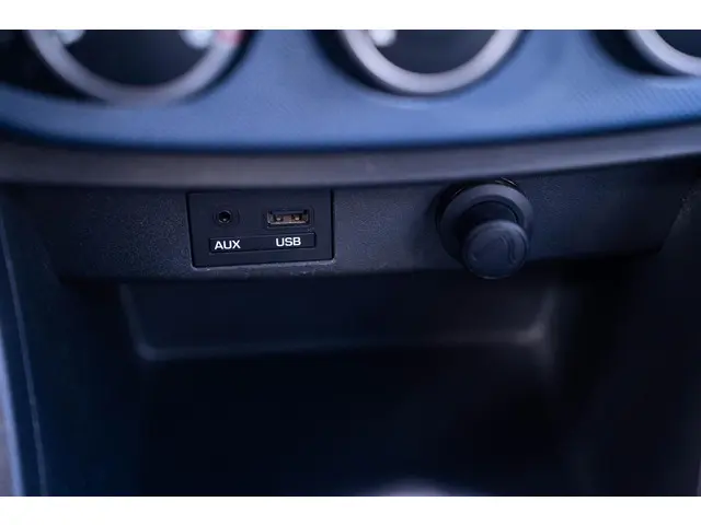 Hyundai i10 1.0i Trend 2018 Benzine 24