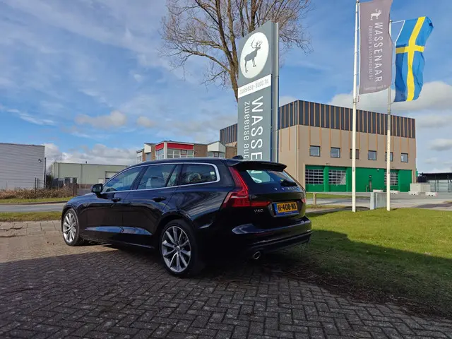 Volvo V60 T4 Momentum Pro 2020 Benzine 3
