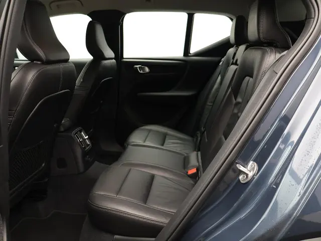 Volvo XC40 T4 Recharge Inscription 2022 Hybride Benzine 8