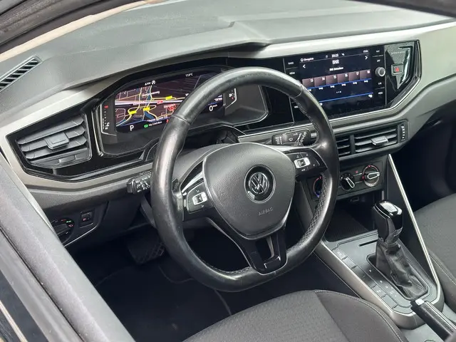 Volkswagen Polo 1.0 TSI Comfortline 2018 Benzine 8