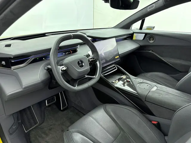 Lotus Eletre R 112kWh/906pk 2023 Elektrisch 11