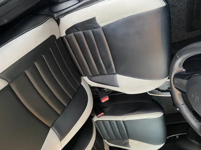 Toyota Yaris 1.5 Hybrid Dynamic 2019 Hybride Benzine 13