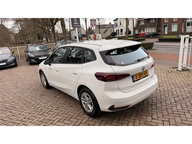 BMW 2 Serie Active Tourer 218i 2023 Benzine 9