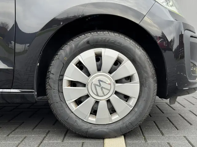 Volkswagen up! 1.0 2021 Benzine 9