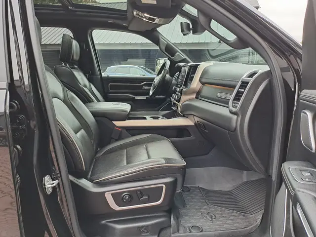 Dodge Ram 1500 5.7 V8 4x4 Crew Cab Laramie 2019 LPG/Gas 29