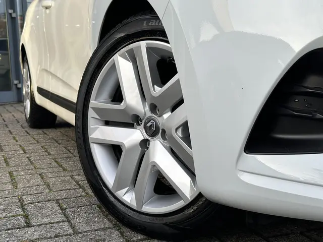 Renault Clio TCe 100 Bi-Fuel Zen 2022 Benzine 9