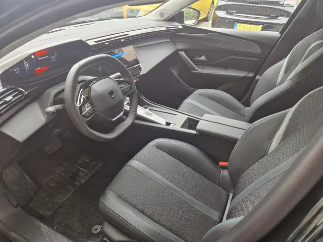 Peugeot 308 SW 1.2 PureTech Allure 2024 Benzine 7