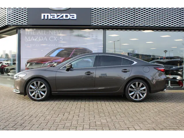 Mazda 6 Sedan 2.5 SkyActiv-G 194 Luxury 2020 Benzine 9
