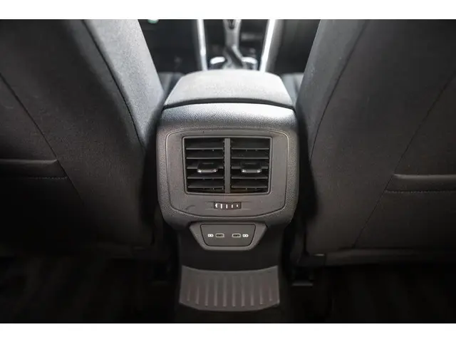 Volkswagen T-Roc 1.5 TSI ACT Life 2023 Benzine 11