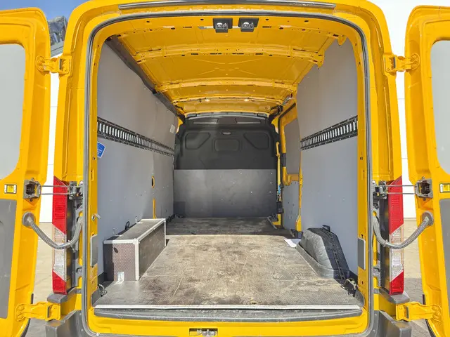 Ford Transit 2.0 TDCI 170pk 2021 Diesel 13