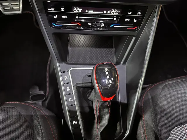 Volkswagen Polo 2.0 TSI GTI 2022 Benzine 17