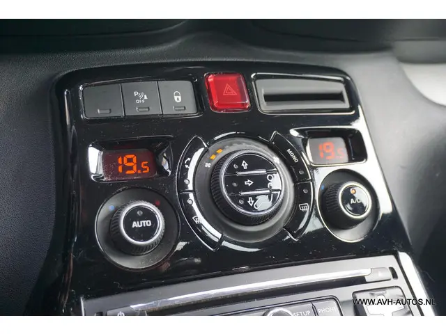 Citroën C3 Picasso 1.6 VTi Exclusive 2014 Benzine 16