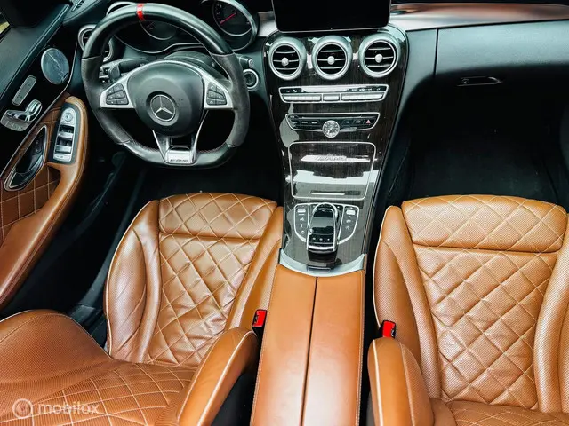 Mercedes-Benz C-Klasse AMG 63 S Edition 1 2015 Benzine 21