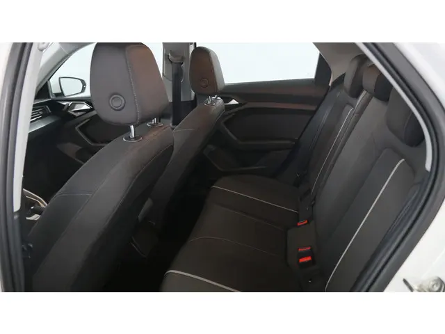 Audi A1 Sportback 25 TFSI 96pk Pro Line 2019 Benzine 34