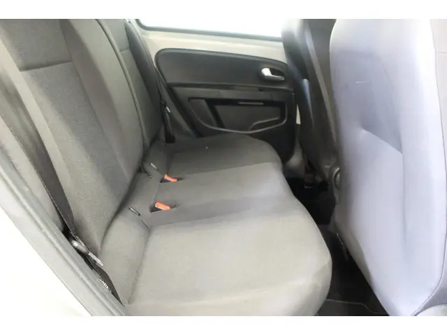 Volkswagen up! 1.0 BMT move up! 2019 Benzine 23