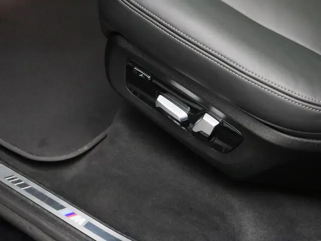 BMW X7 xDrive40i 2025 Benzine 36