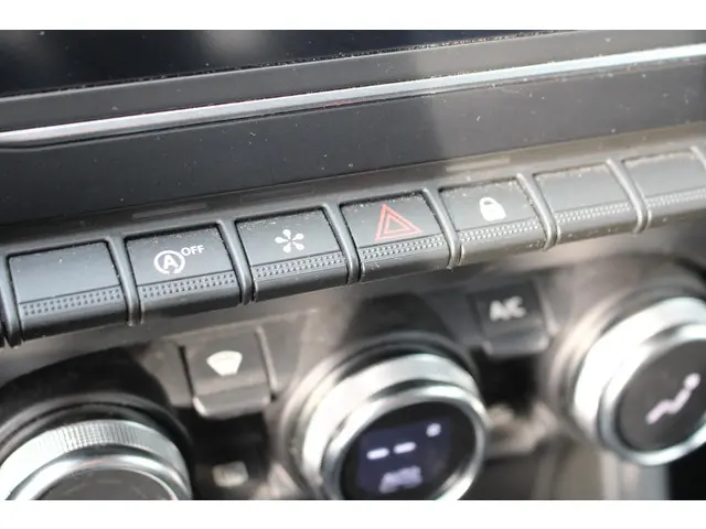 Renault Captur 1.0 TCe 90 techno 2023 Benzine 28