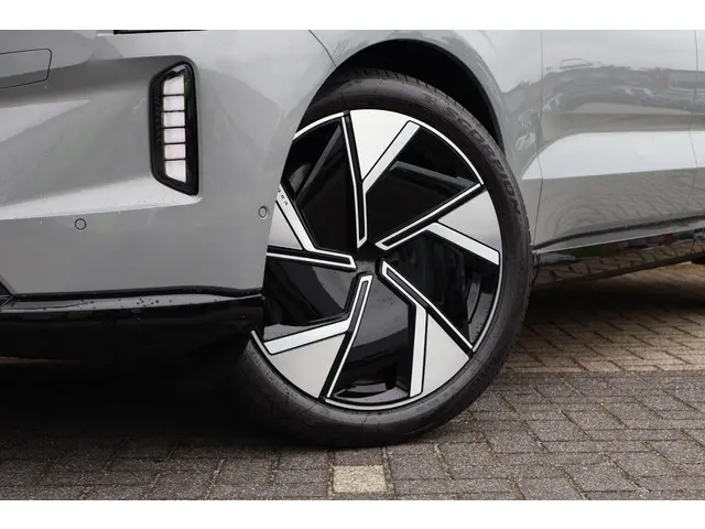Volvo EX90 Twin Motor Ultra 7p. 111 kWh 2025 Elektrisch 8