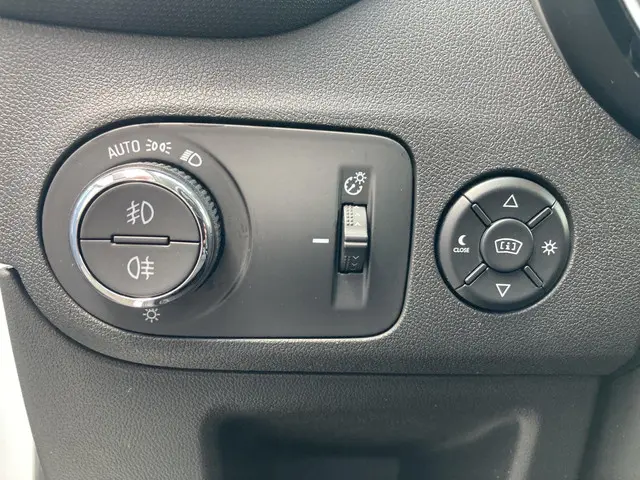 Opel Crossland X 1.2 Turbo Innovation 2017 Benzine 37