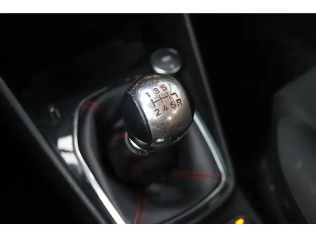 Ford Fiesta 1.0 ECOBOOST ST-LINE 2019 Benzine 25