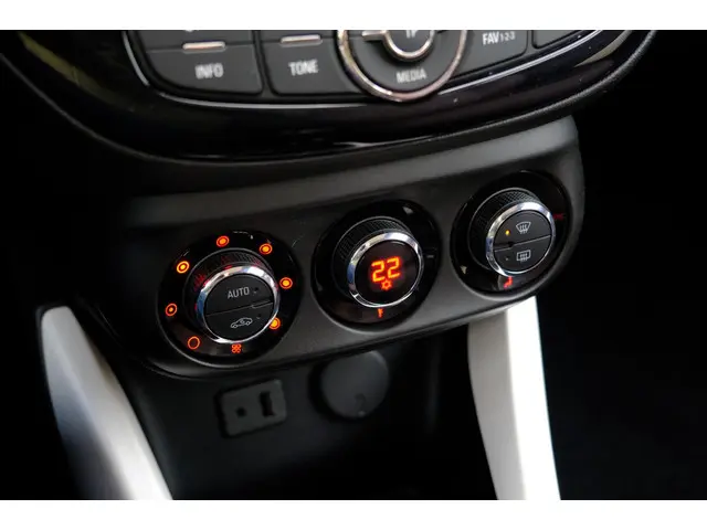 Opel ADAM 1.4 Glam Pano|Clima|Cruise|LMV 2014 Benzine 13