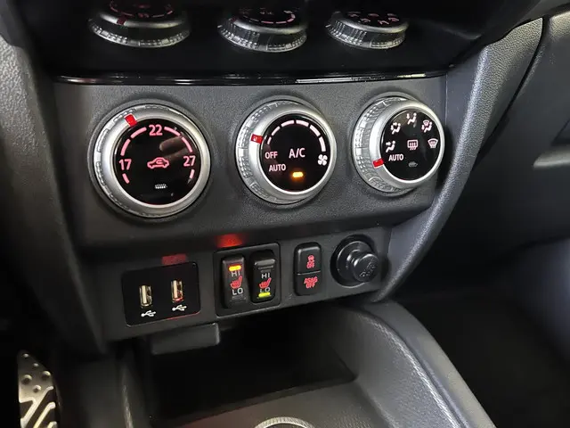 Mitsubishi ASX 2.0 Intense 2021 Benzine 18