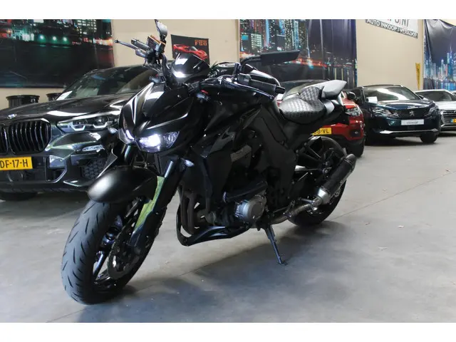 Kawasaki Z1000 Tour ABS Akrapovic Topstaat!! 2014 Benzine 3
