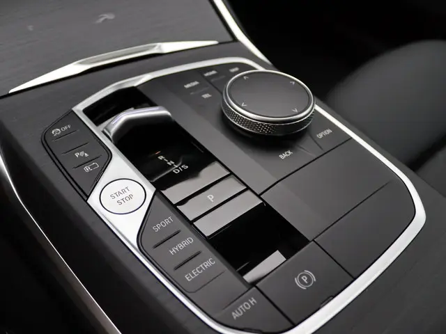 BMW 3 Serie Touring 330e 2025 Hybride Benzine 11