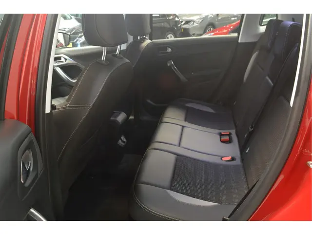 Peugeot 2008 1.2 PureTech Allure 2018 Benzine 20