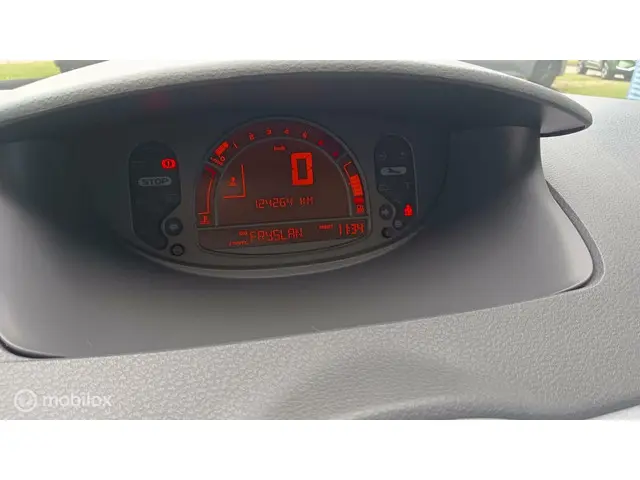 Renault Modus 1.2-16V Authentique 2012 Benzine 8