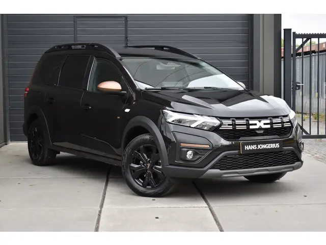Dacia Jogger Hybrid 140 PK Extreme 2024 Hybride Benzine 6