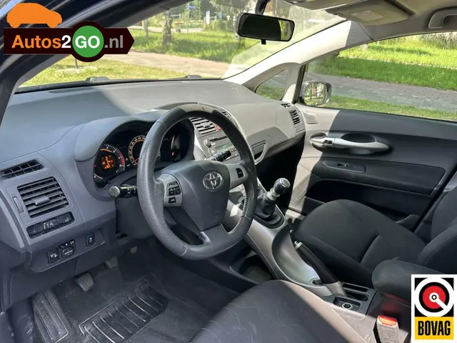 Toyota Auris 1.6 Comfort 2012 Benzine 11